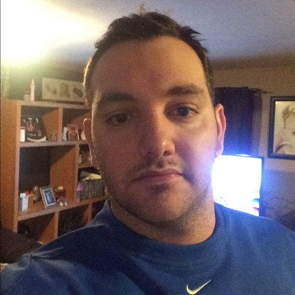 Meet your Posher, Chris - Picture 1 of 1